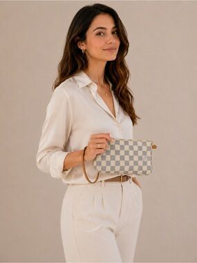Authentic Louis Vuitton Damier Azur Pochette Accessories wristlet w/ Certificate